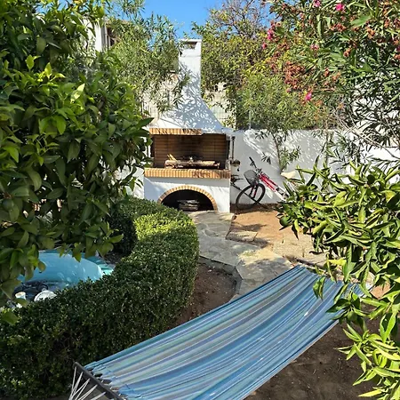 بيت للعطل Authentic Greek Garden House In غزيلوكاسترون