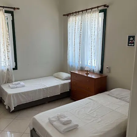 Authentic Greek Garden House In بيت للعطل